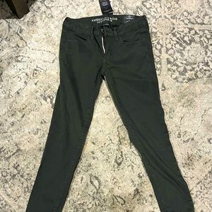 American Eagle low rise brand new green jeggings